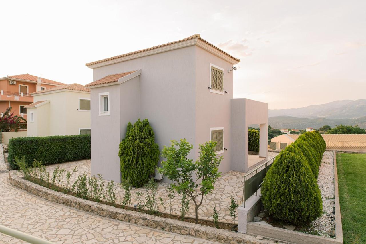 Vasilopoulos Residences - Villa Emelia With Shared Pool Argostoli  Eksteriør bilde