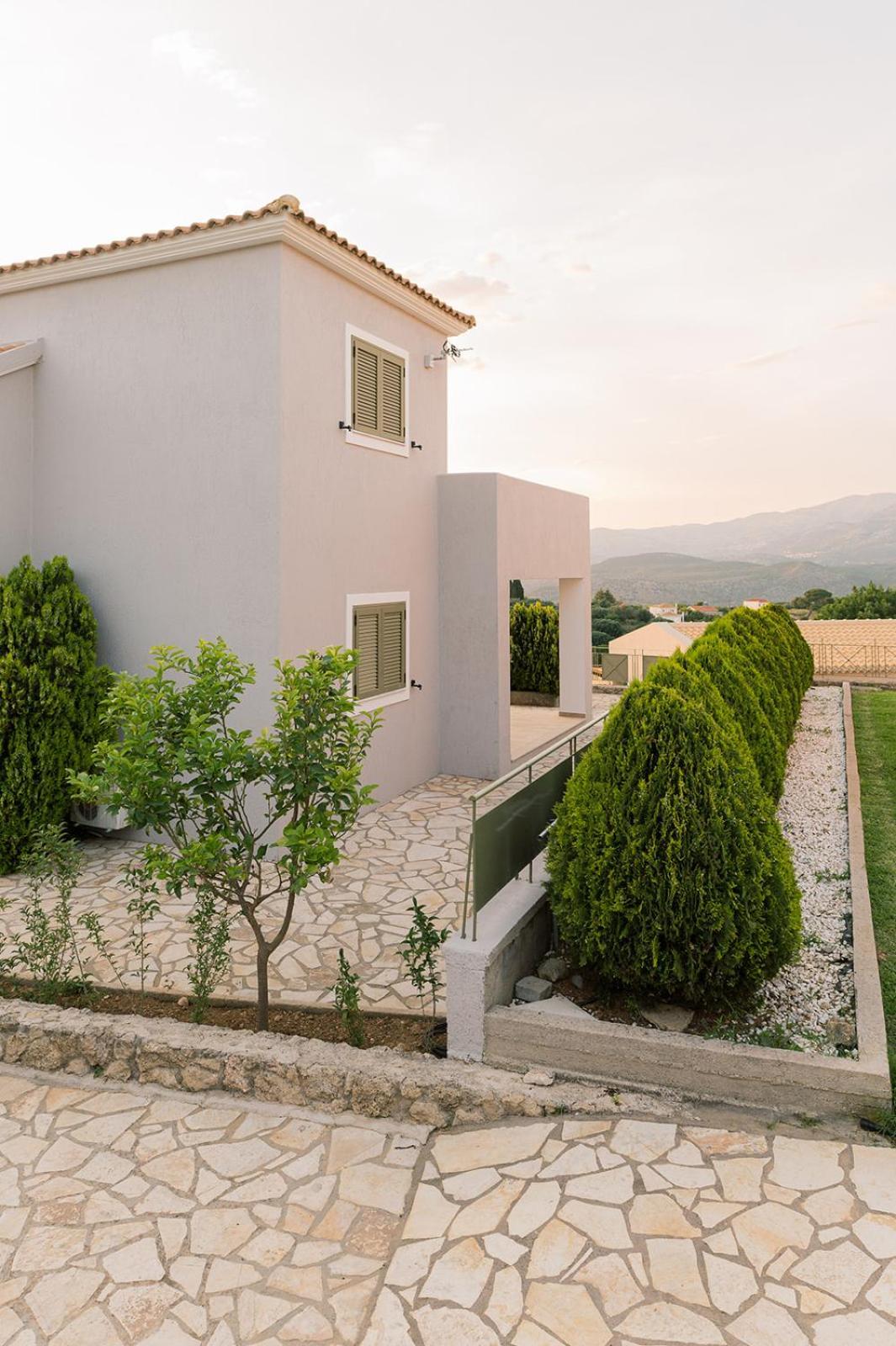 Vasilopoulos Residences - Villa Emelia With Shared Pool Argostoli  Eksteriør bilde