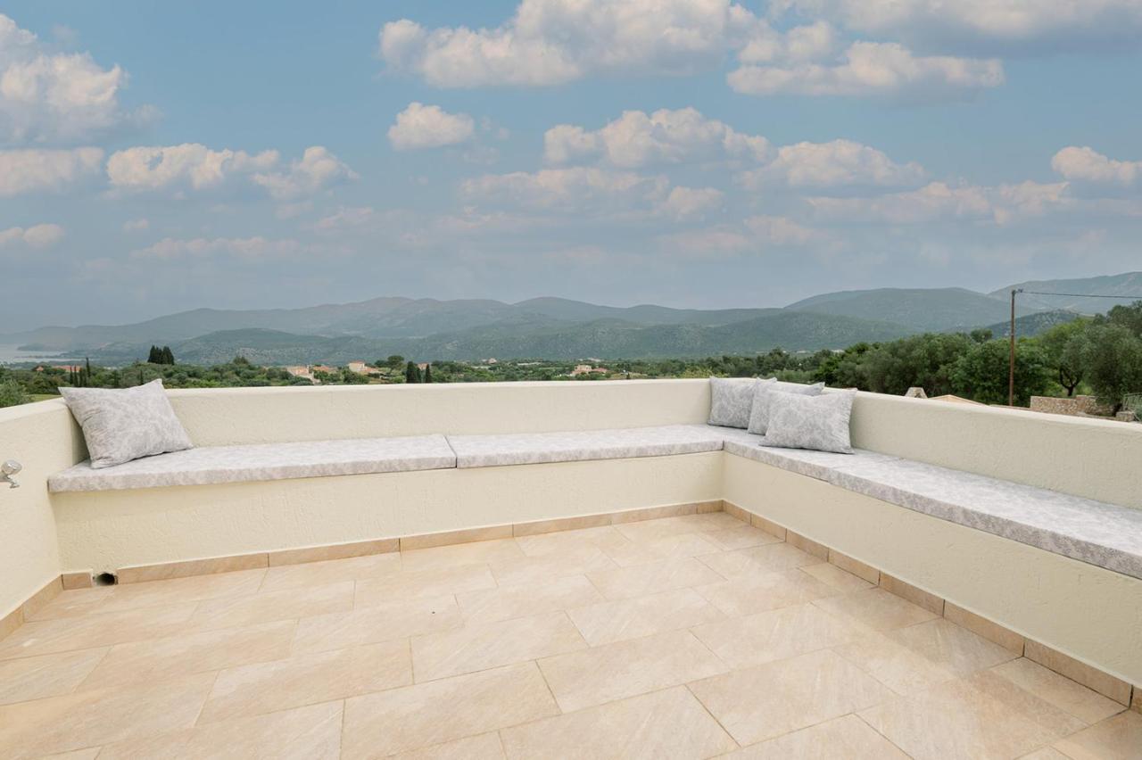 Vasilopoulos Residences - Villa Emelia With Shared Pool Argostoli  Eksteriør bilde